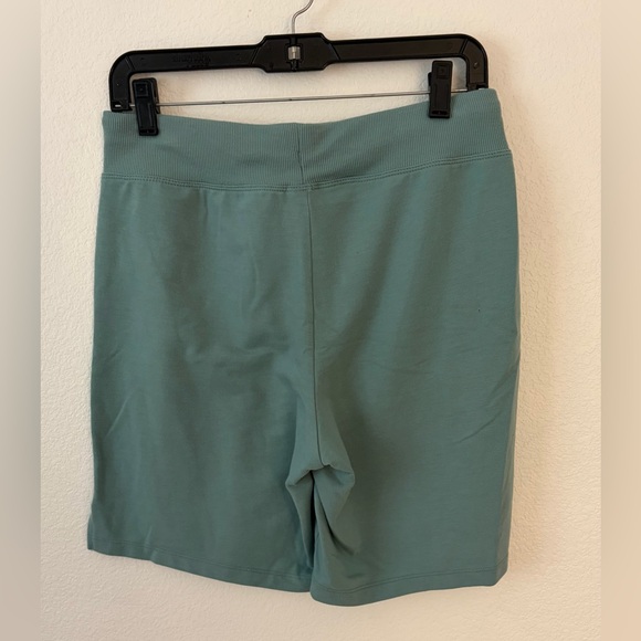 Athletic Works SZ SM Women's Sage Green Casual Shorts - Picture 4 of 6